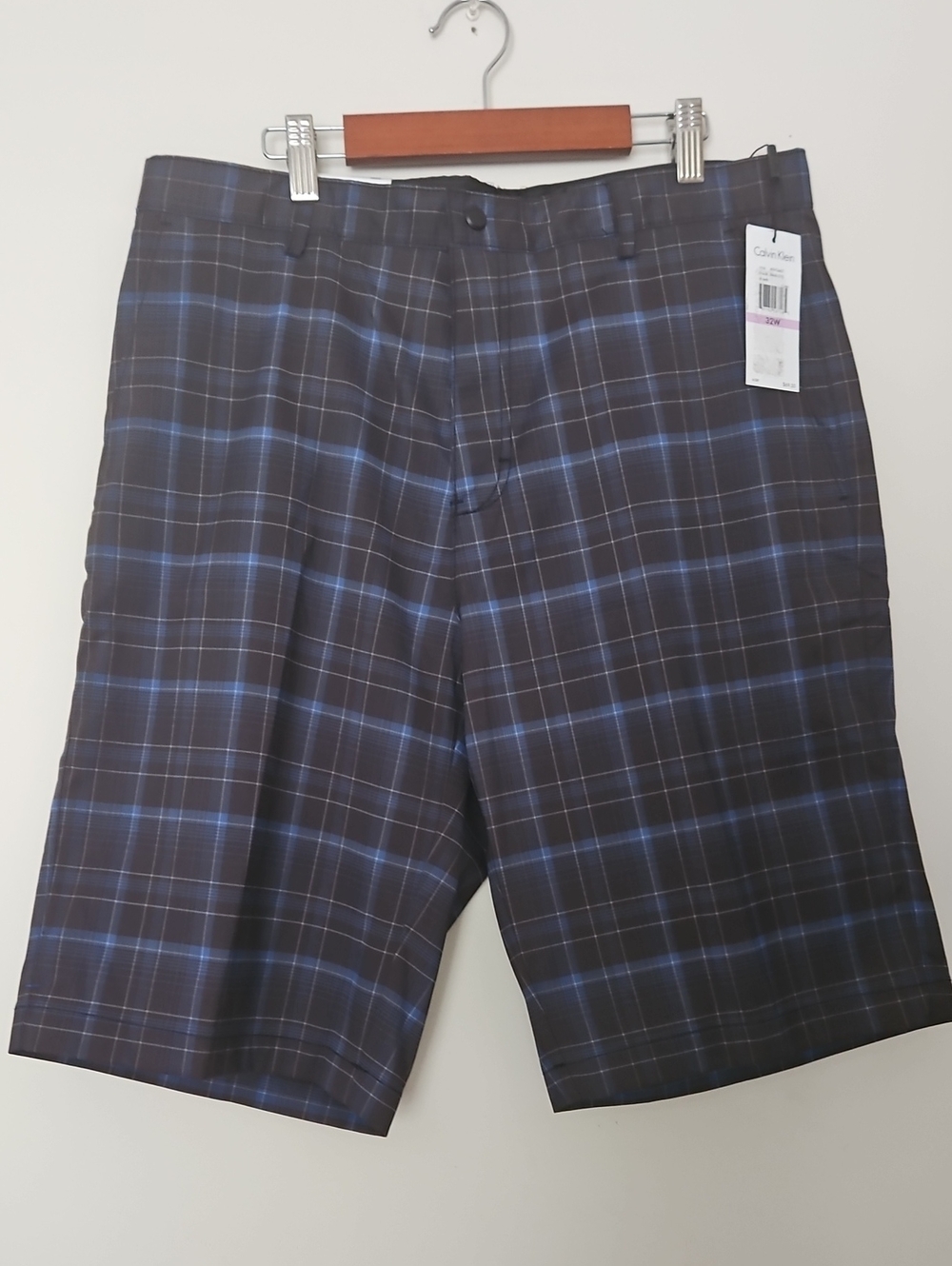 Calvin Klein Performance Stretch Shorts, Size 32W. NWT